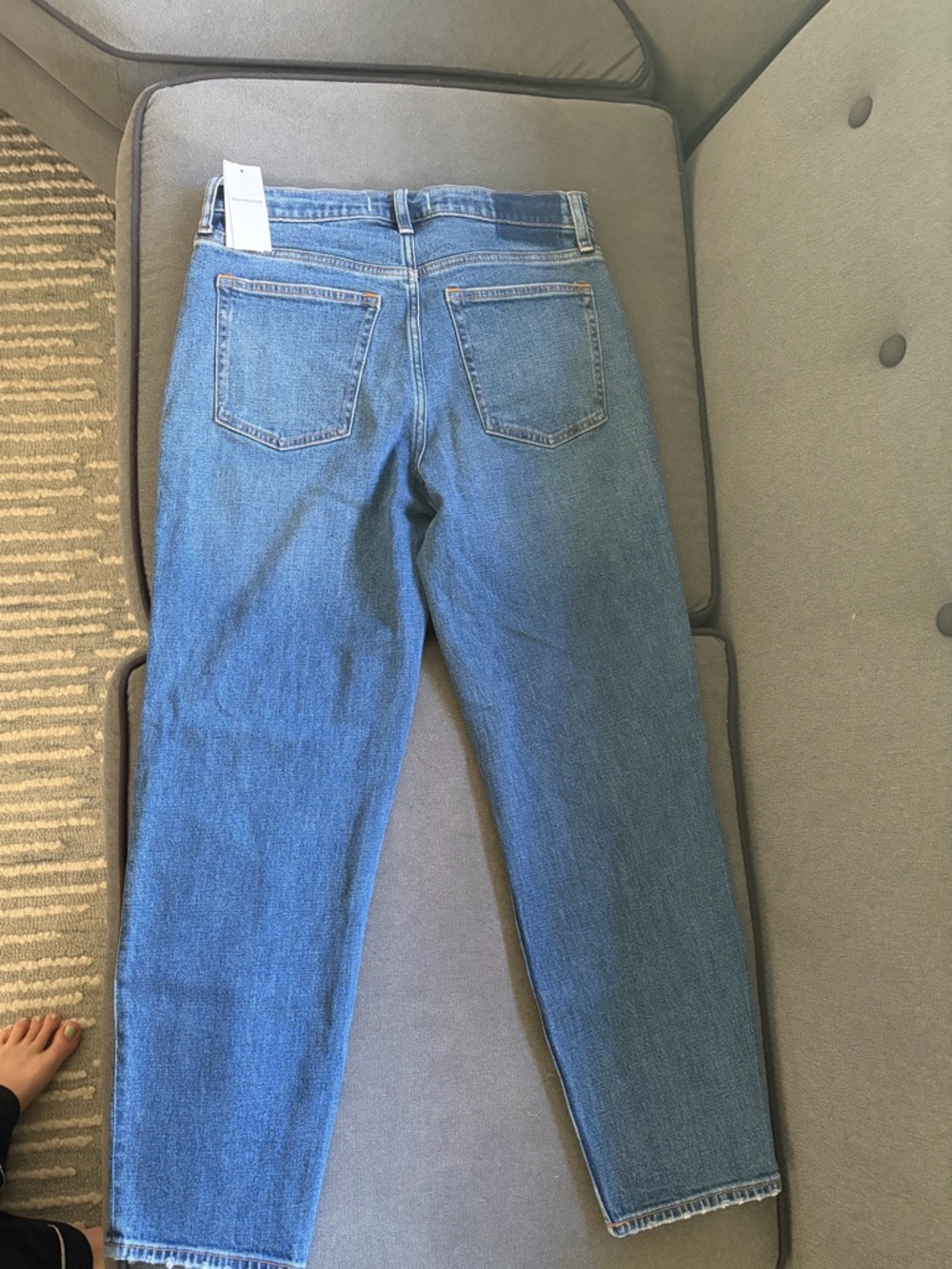Abercrombie and Fitch High Rise Mom Jeans NWT 29 - Picture 8 of 9